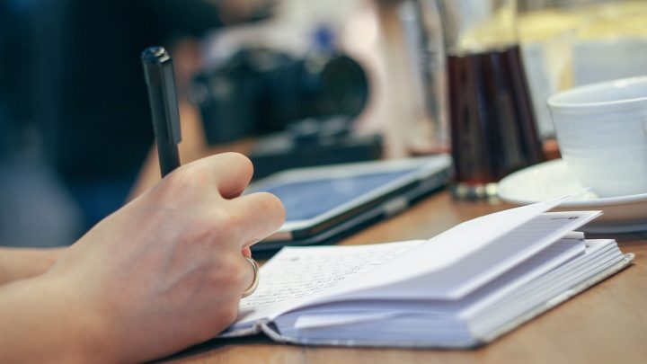Discover How AI is Revolutionising News Reporting Today